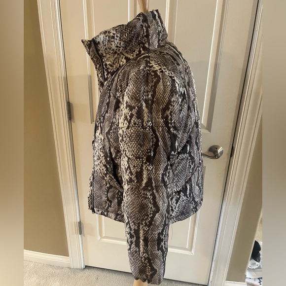 Snakeskin Print Puffer Coat-Size Small - Picture 3 of 6